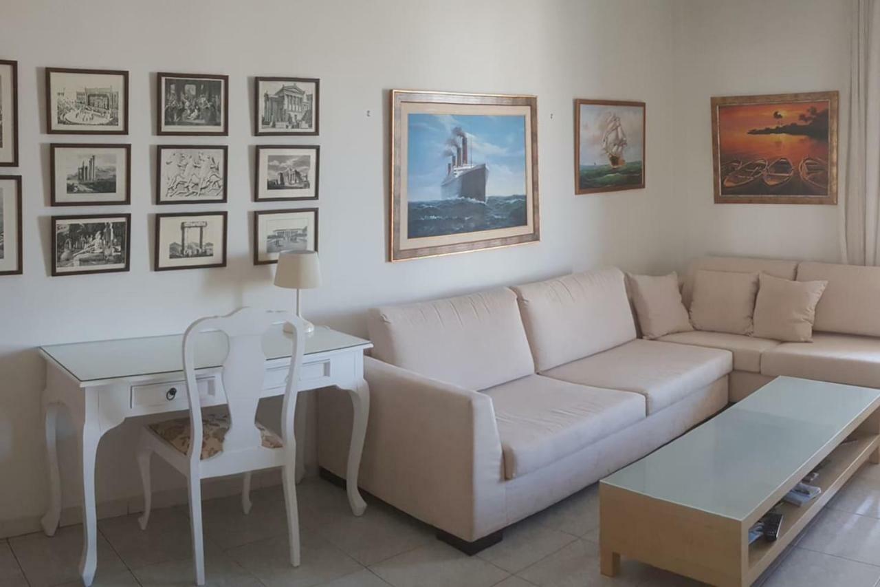 Elegant Athenian Apartment Bagian luar foto