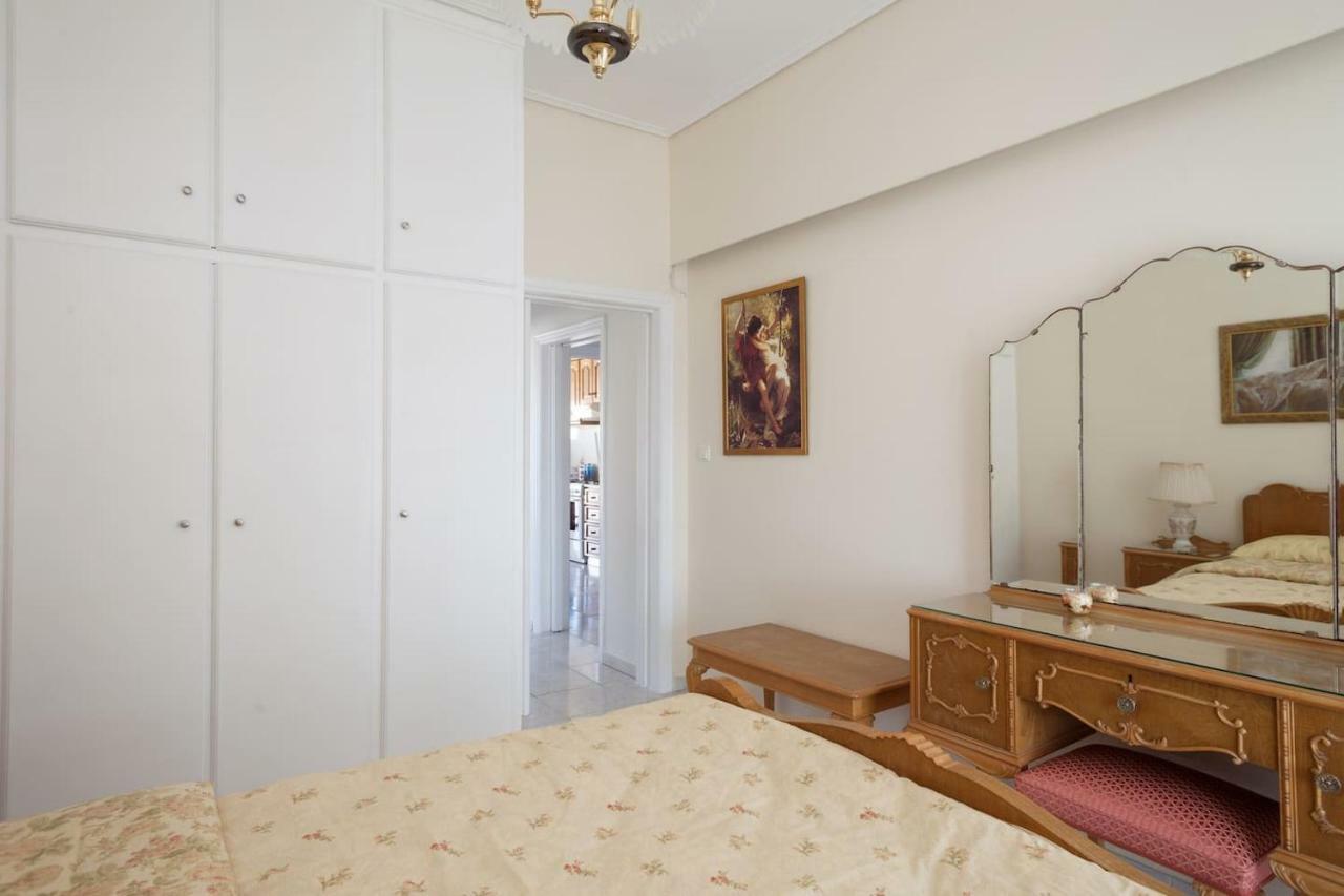 Elegant Athenian Apartment Bagian luar foto
