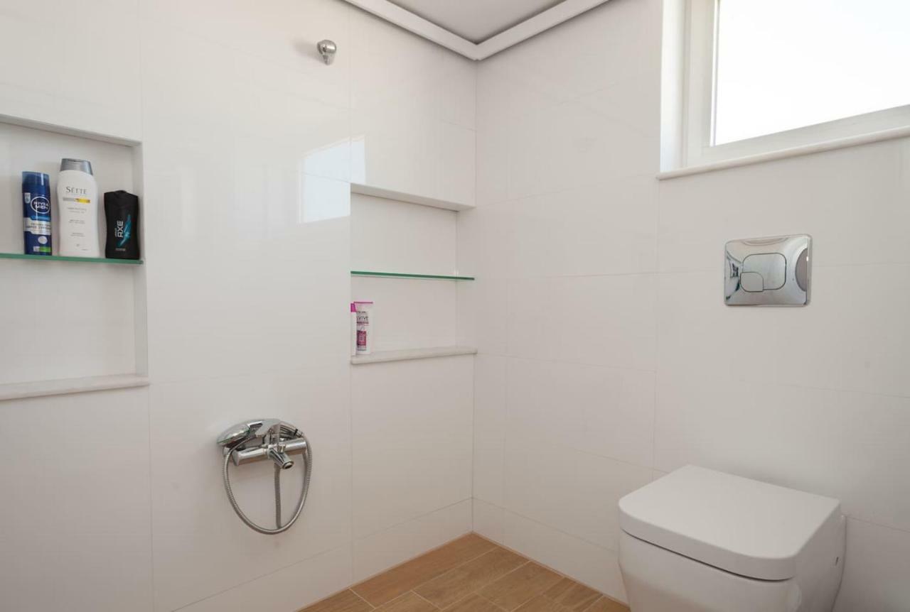 Elegant Athenian Apartment Bagian luar foto
