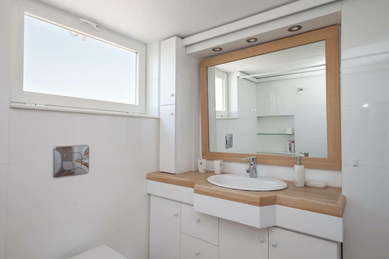 Elegant Athenian Apartment Bagian luar foto